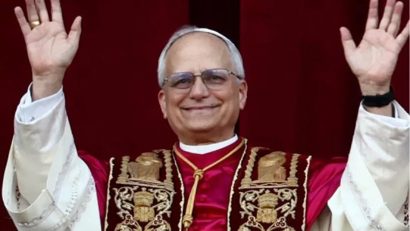 El Papa León XIV pidió paz en el mundo y saludó a las madres en su primera aparición dominical