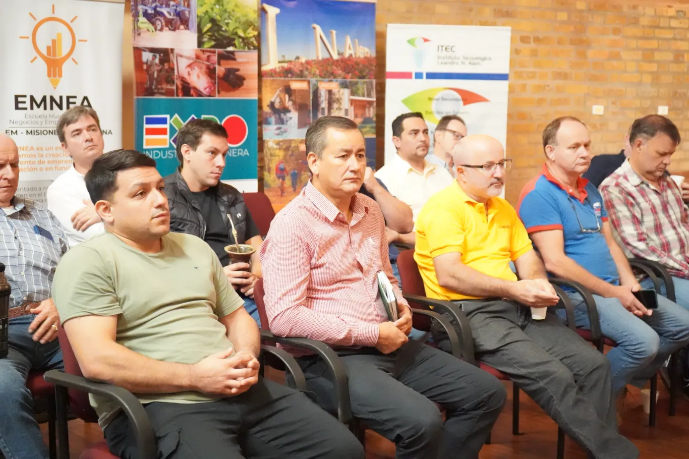 Empresarios de Alem se unen en foro para reclamar a los gobiernos