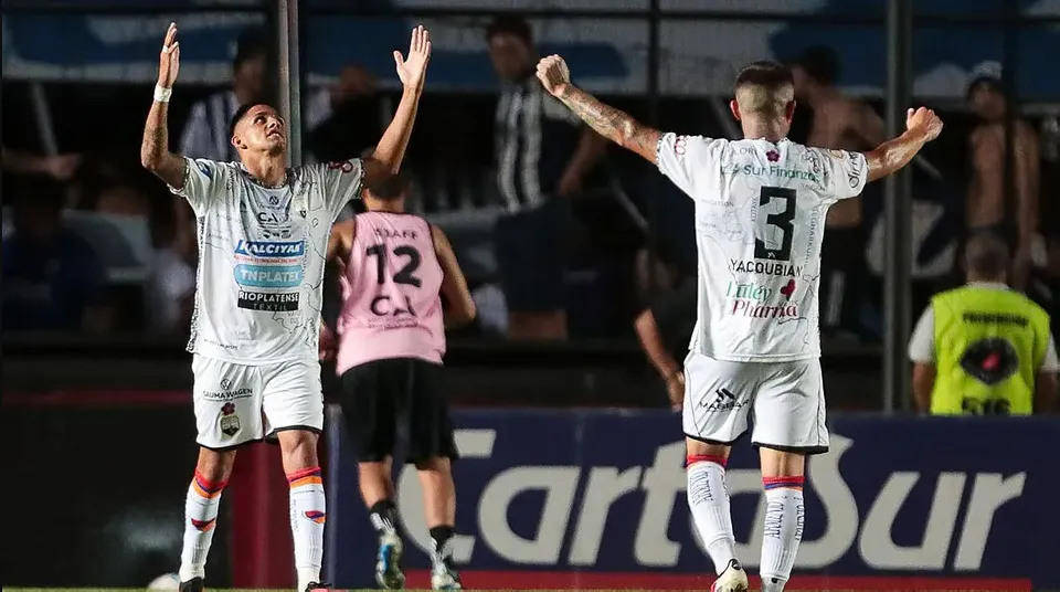 Copa Argentina: Talleres fue eliminado por Deportivo Armenio