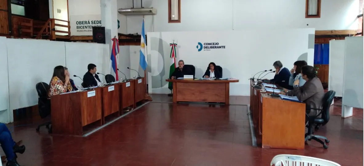 Denuncian contrataciones irregulares en el Concejo Deliberante de Oberá